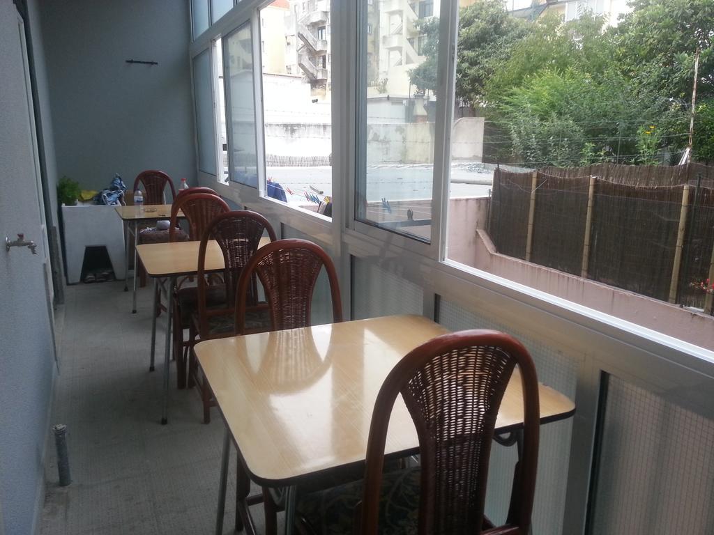 Lisbon Gambori Hostel Exterior photo