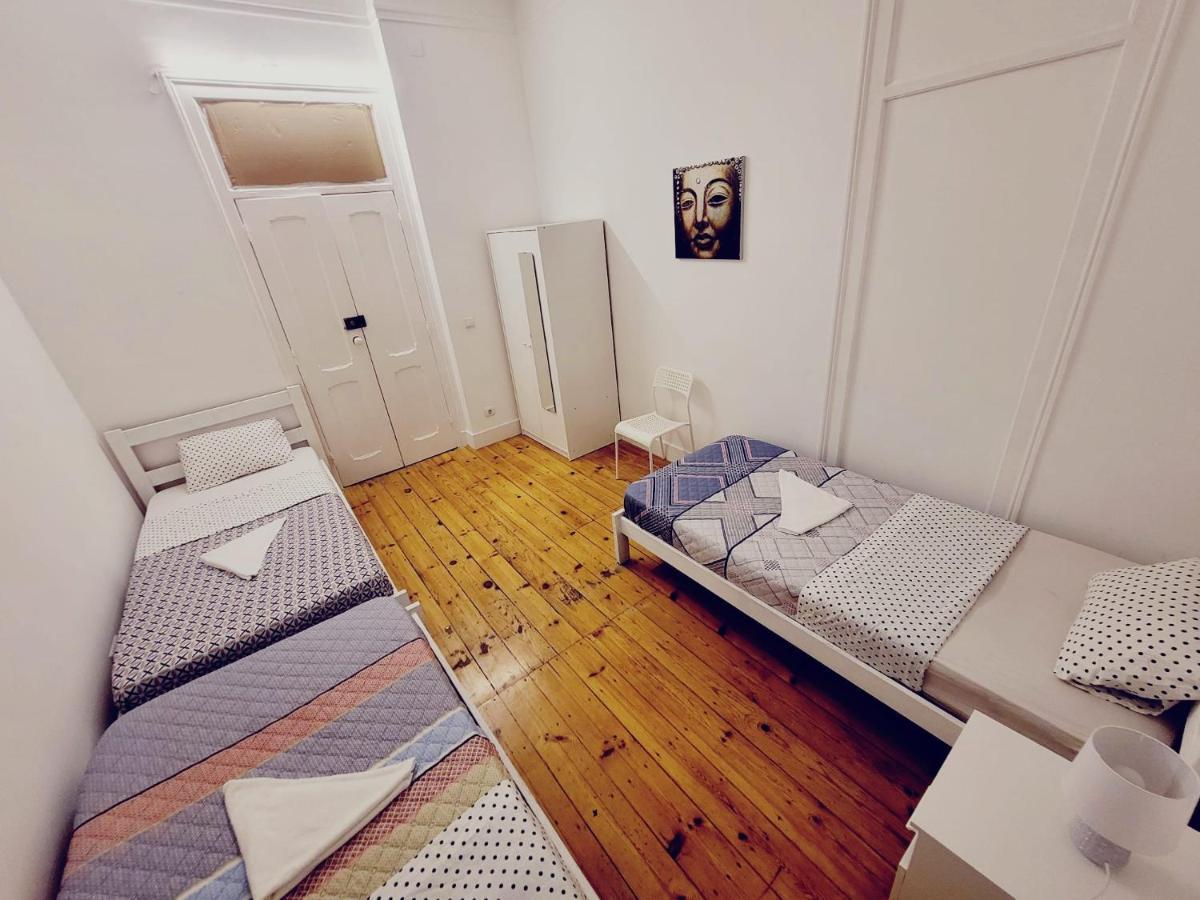 Lisbon Gambori Hostel Exterior photo